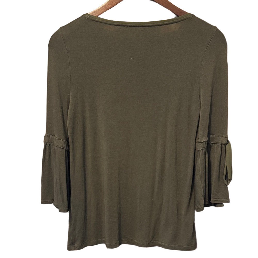 White House Black Market Olive Blouse with 3/4 Flared Bell Sleeve Size XS - Picture 3 of 3